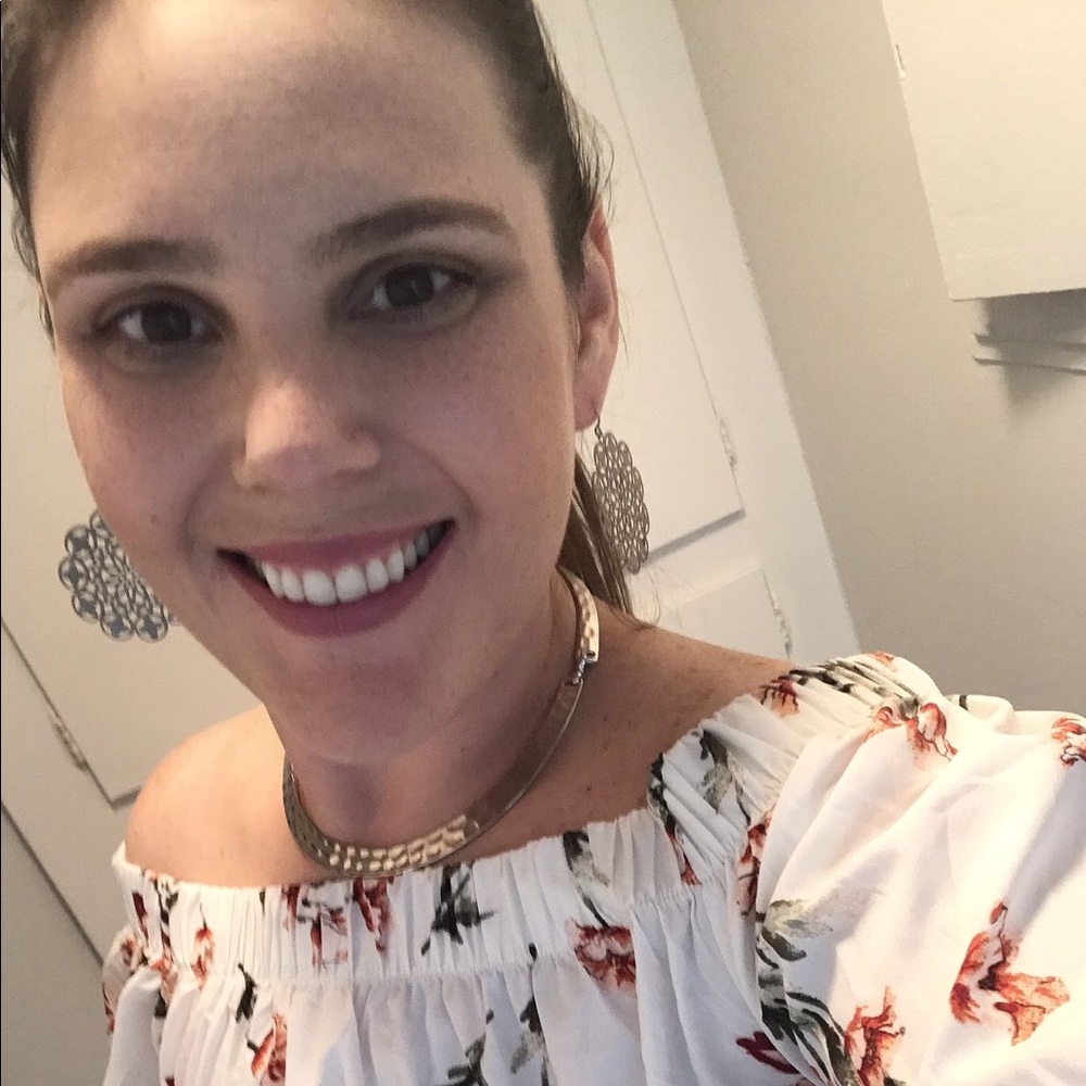 Meet your Posher, Liz